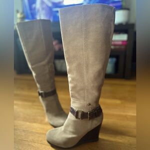Nine West Vintage knee high suede boots - Size 9.5M